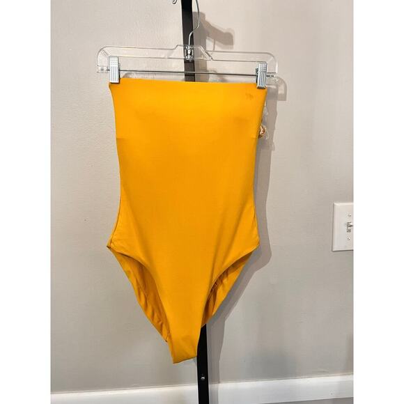 Robin Piccone Mustard Yellow Strapless Bandeau One Piece Swimsuit Size 6 NWT - Picture 2 of 6
